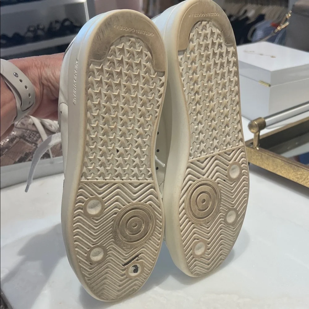 Golden Goose White Sneakers with Silver Star - Picture 3 of 4